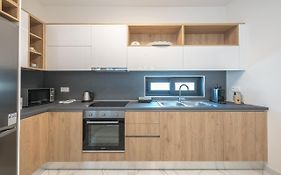 Newly Renovated Apt In The Heart Of Kerameikos